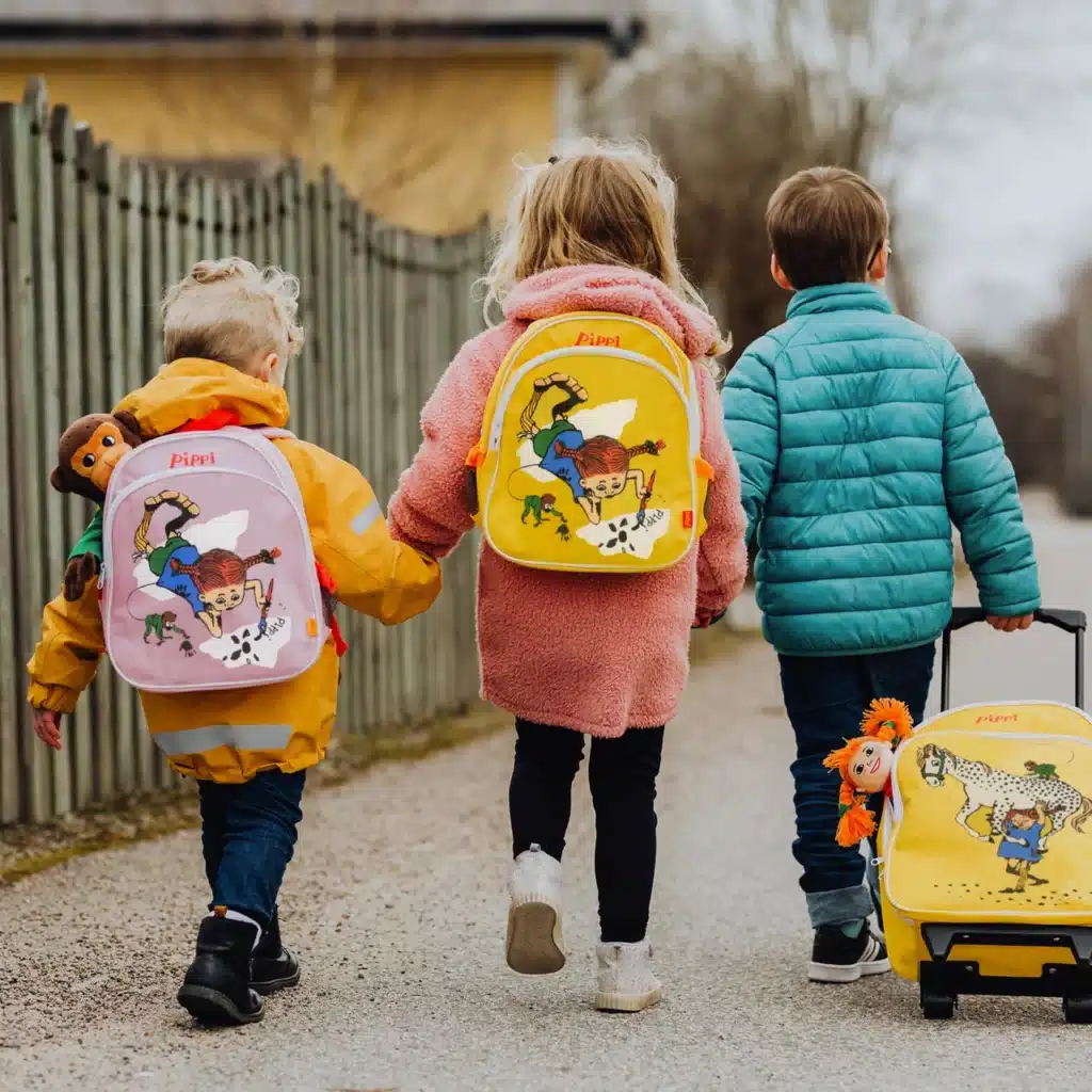 Kidsnord – barnkläder, barnskor och leksaker online för barn 0–12 år.